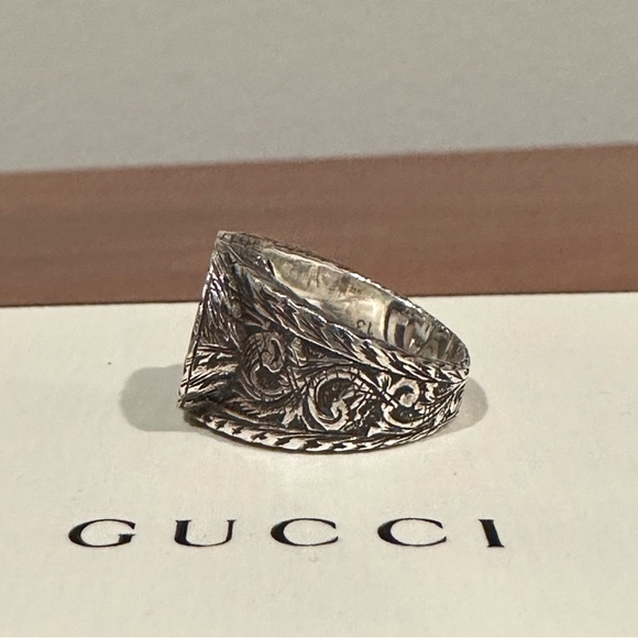 Gucci Interlocking G ring - size 6 1/2 - Picture 2 of 9